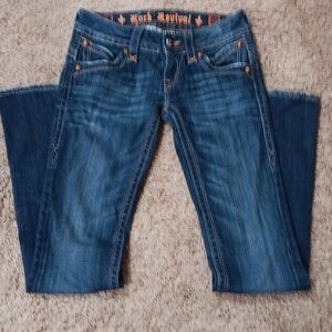 Rock revival boot cut jeans size 25, inseam 32 rise 7. No holes fits like a 24!